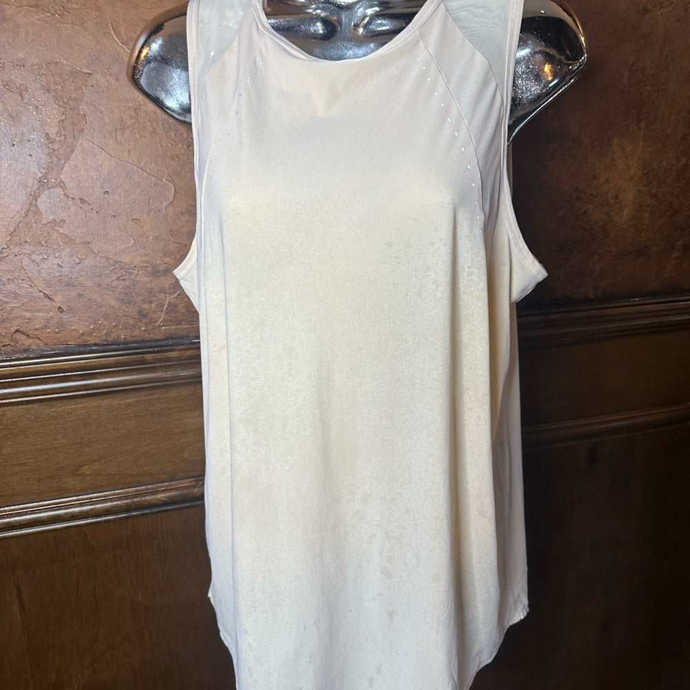 SIZE S/M Lululemon Athletica White Asymmetrical Sleeveless Tank