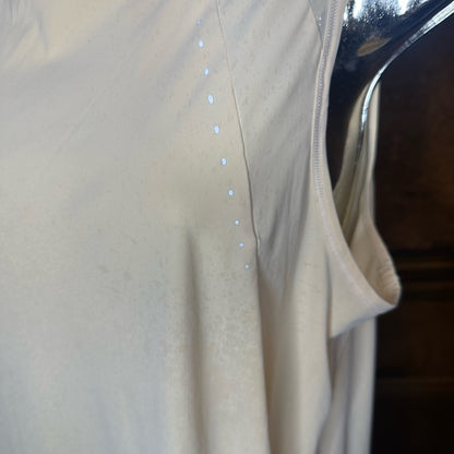 SIZE S/M Lululemon Athletica White Asymmetrical Sleeveless Tank