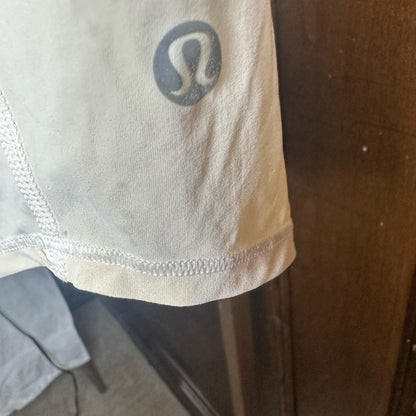SIZE S/M Lululemon Athletica White Asymmetrical Sleeveless Tank