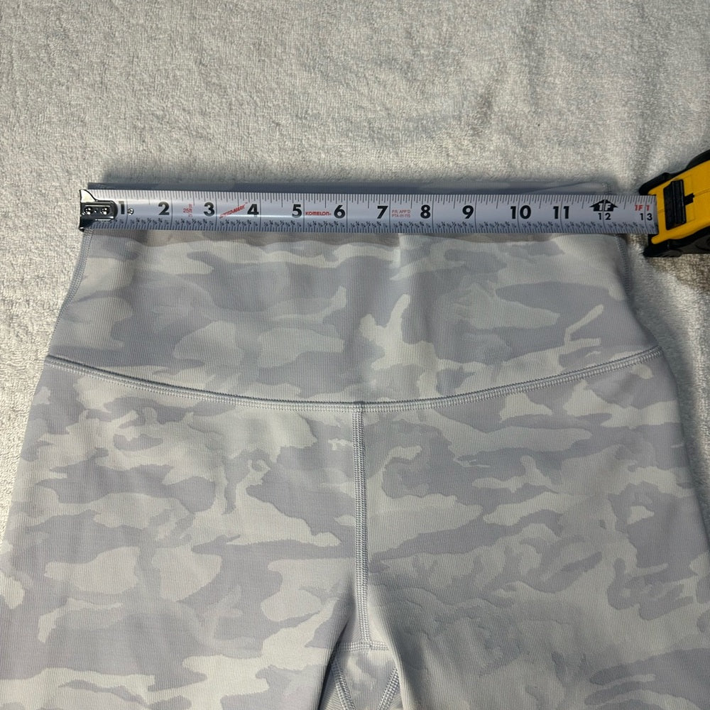 SIZE XS/S/4 Lululemon Athletica White Tank Top Racerback Design Athletic Wear