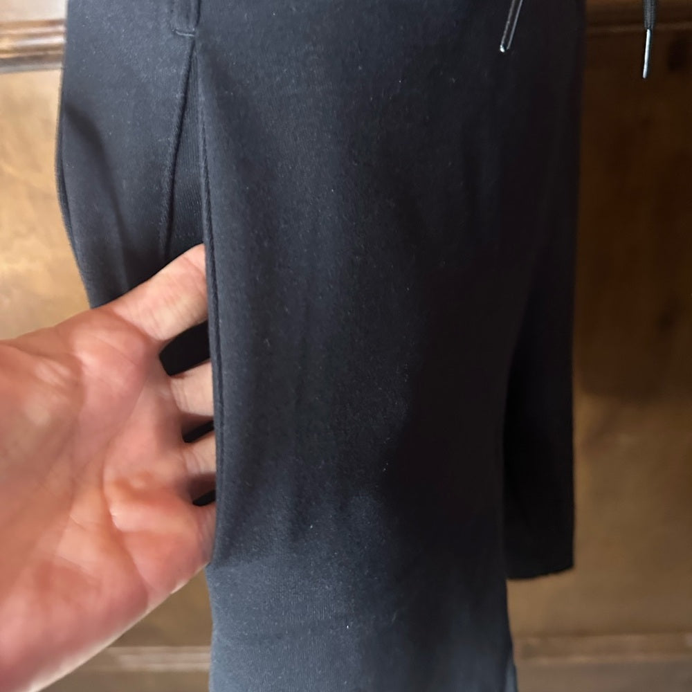 Alphalete Black Athletic Shorts with Relaxed Fit