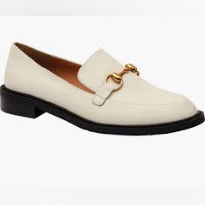 132.128.131. Gucci Cream Loafers with Gold Horsebit