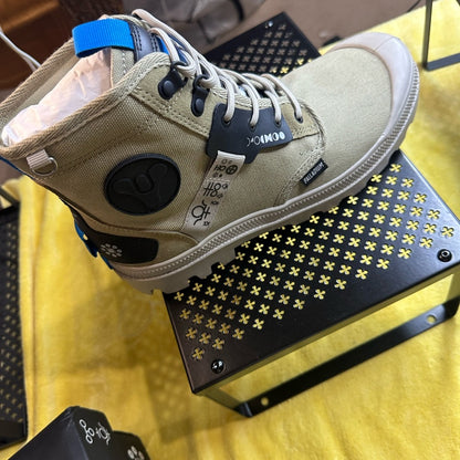 126.307. NEW SIZE M 7.5/8 W9/9.5 Palladium Beige Ankle Boots