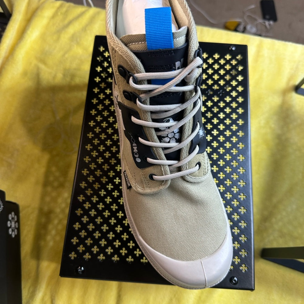 126.307. NEW SIZE M 7.5/8 W9/9.5 Palladium Beige Ankle Boots