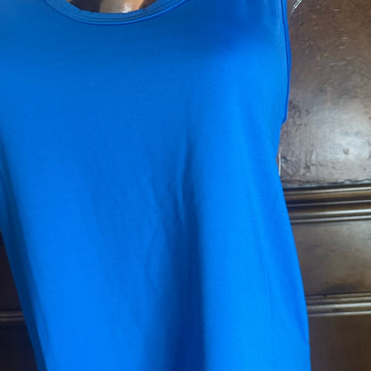 NWT SIZE M EleVen by Venus Williams Arctic Blue Cosmos Tank