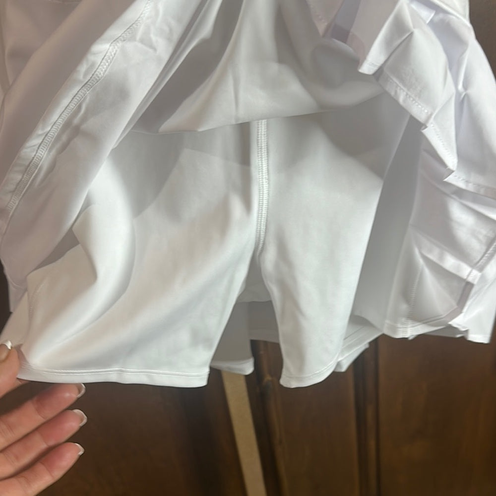 NWT SIZE XS/S/M EleVen by Venus Williams White Mini Skater Skorts