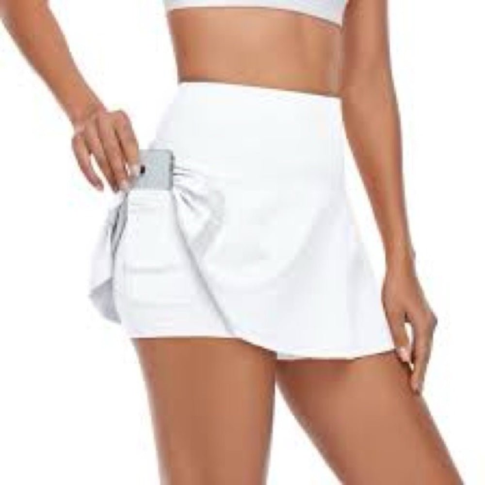 NWT SIZE M/XXL EleVen by Venus Williams White Skort