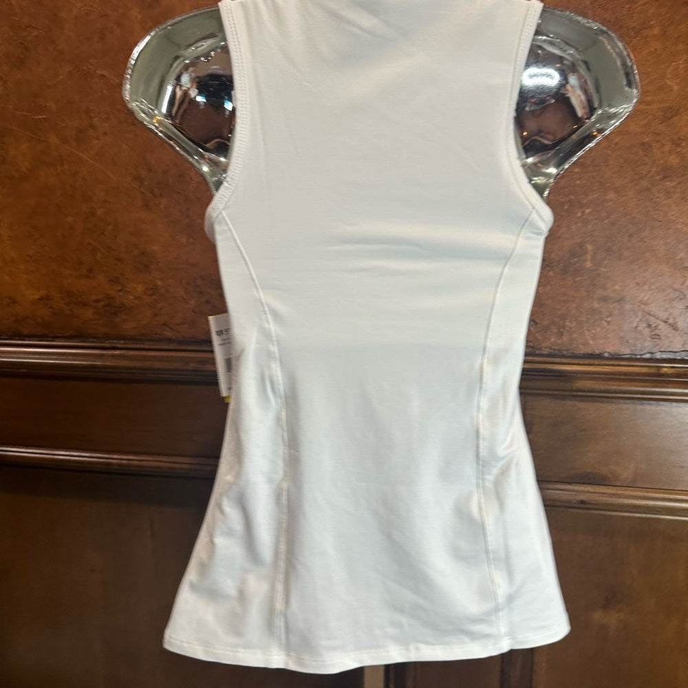 NWT SIZE XS/M EleVen by Venus Williams Fitted White Muscle Tee
