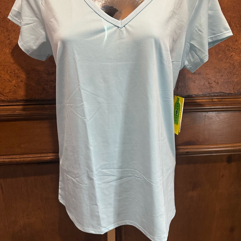 NWT SIZE M EleVen by Venus Williams Light Blue Short Sleeve Tee