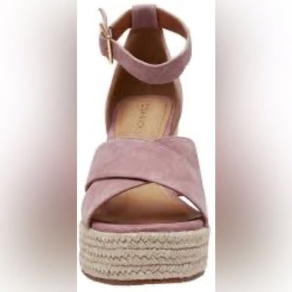178.179. NEW SIZE- 6.5/7.5 Gems-V  Pink Wedge Sandals with Ankle Strap
