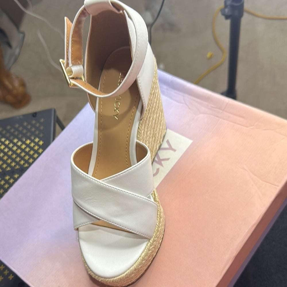 180. NEW SIZE 6.5 Aldo White Wedge Espadrilles with Ankle Strap