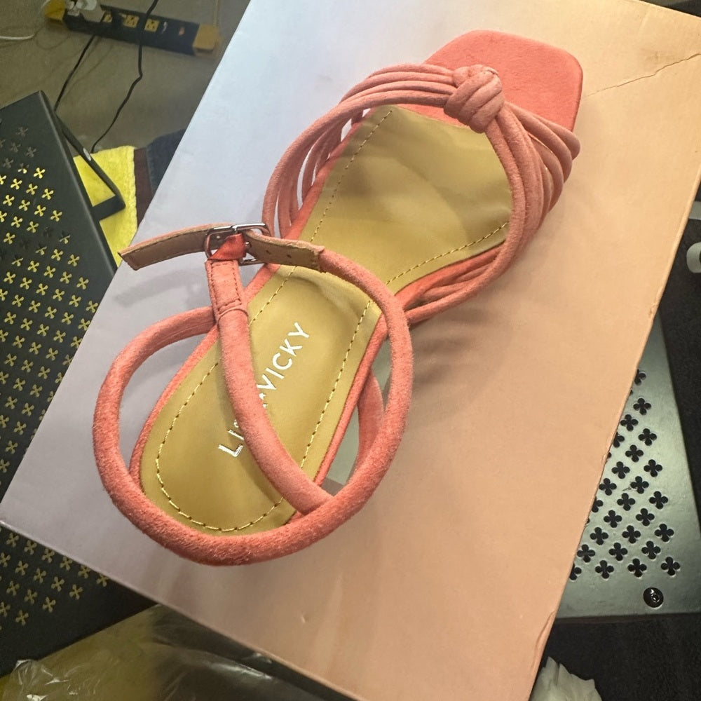 182.184. NEW SIZE 6.5 Chic Pink Strappy Heels for Summer Events