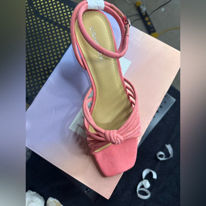 182.184. NEW SIZE 6.5 Chic Pink Strappy Heels for Summer Events