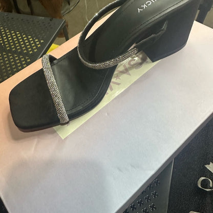 187.188. NEW SIZE 7.5-8 Elegant Black and Silver Crystal Embellished Heels