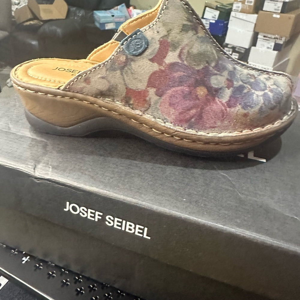 190. NEW SIZE 6/6.5 Josef Seibel Red and Blue Floral Mules Slip-On Comfort