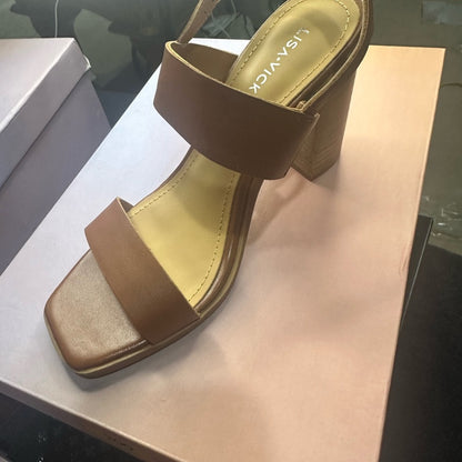 200.201.203. NEW SIZE 6.5/7.5 Oasis Tan Block Heels with Wide Straps