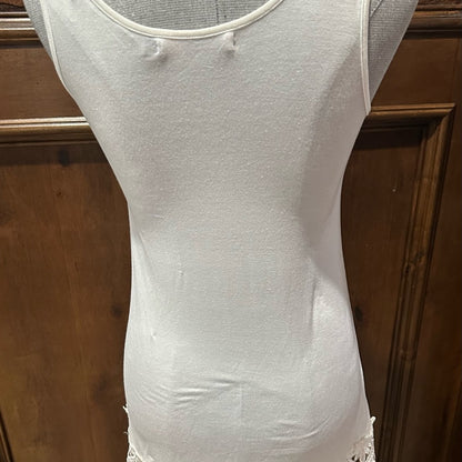 NWOT SIZE M Fitted Cream Embellished Tank Top