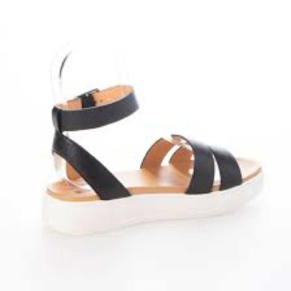 207. NEW SIZE 7 Spirit Black and White Sandals with Platform Sole