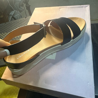 207. NEW SIZE 7 Spirit Black and White Sandals with Platform Sole