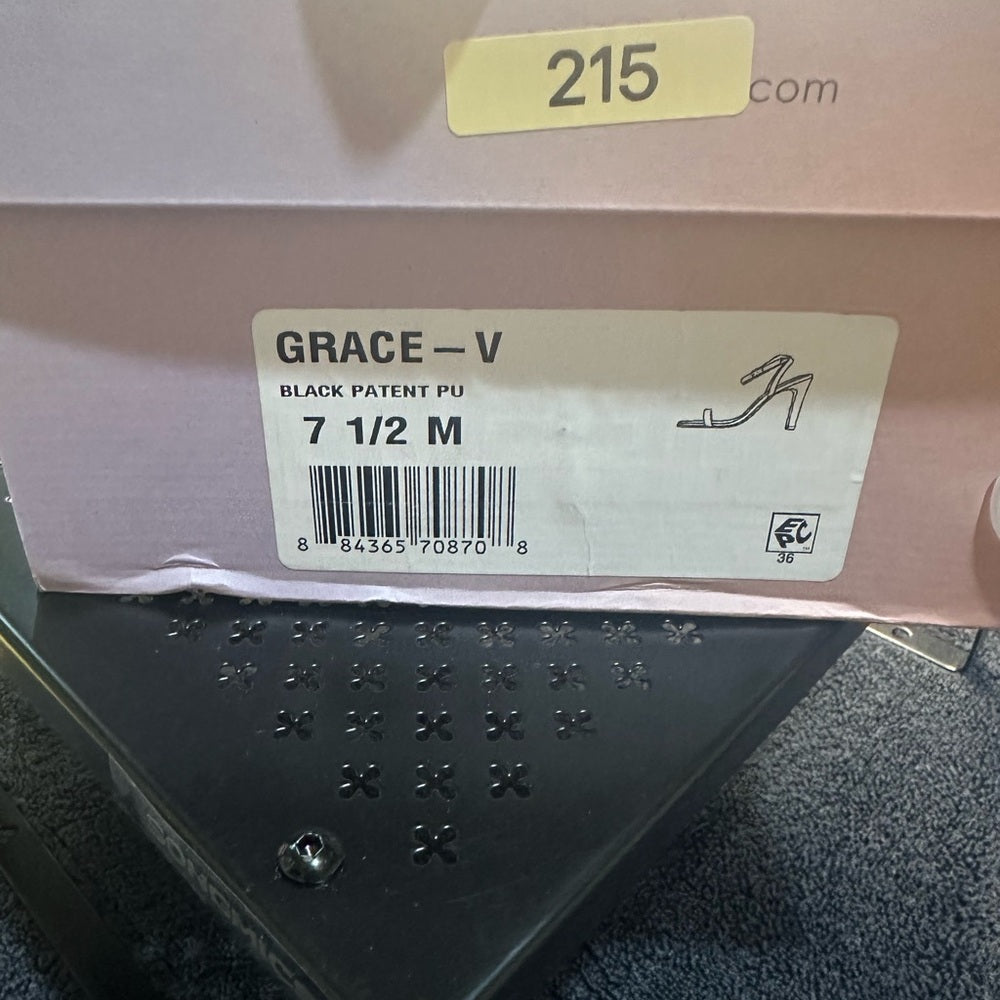 215. NEW SIZE 7.5 Grace Black and Tan Elegant Heels