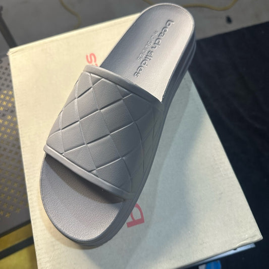 218. NEW SIZE 9 J/SLIDES Gray Quilted Slippers