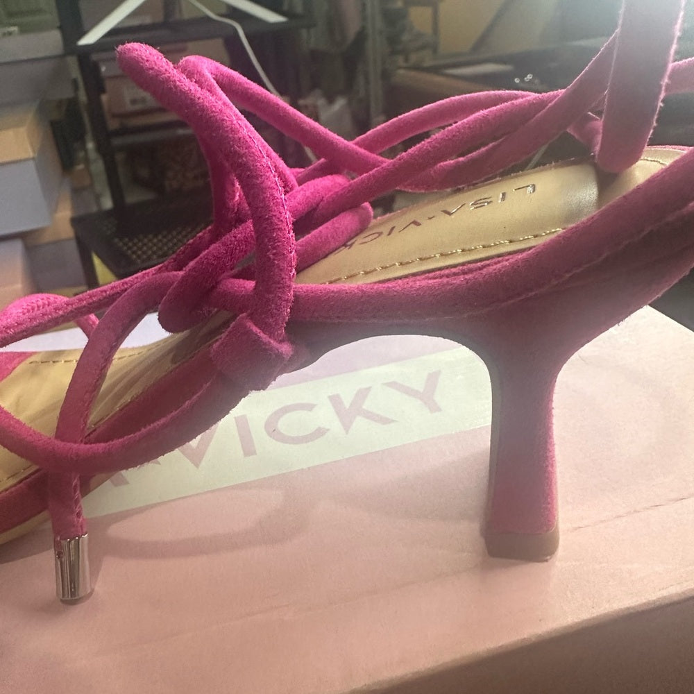 221. NEW SIZE 6 Vibrant Pink Strappy Sandals with Sculptural Heel