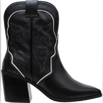 226. NEW SIZE 6 Black Heeled Boots with Chunky Heel and Western Stitching