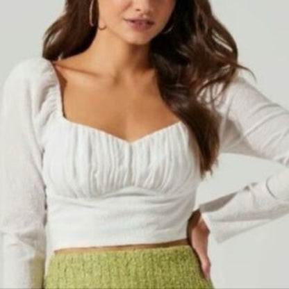 Astr White Ruched Puff Sleeve Crop Blouse