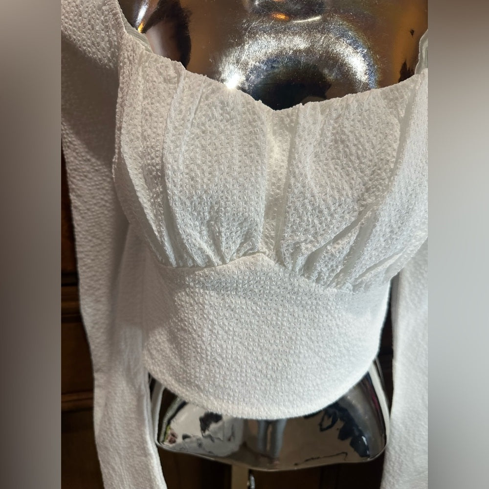 Astr White Ruched Puff Sleeve Crop Blouse