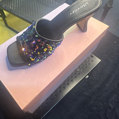 237. NEW SIZE 7.5 Black and Multi Payette Seq Heels w/ Playful Butterfly Design