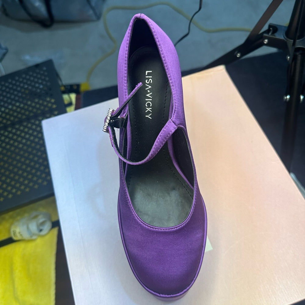 246. NEW SIZE 7 Purple Platform Shoes with Chunky Sole and Ankle Strap