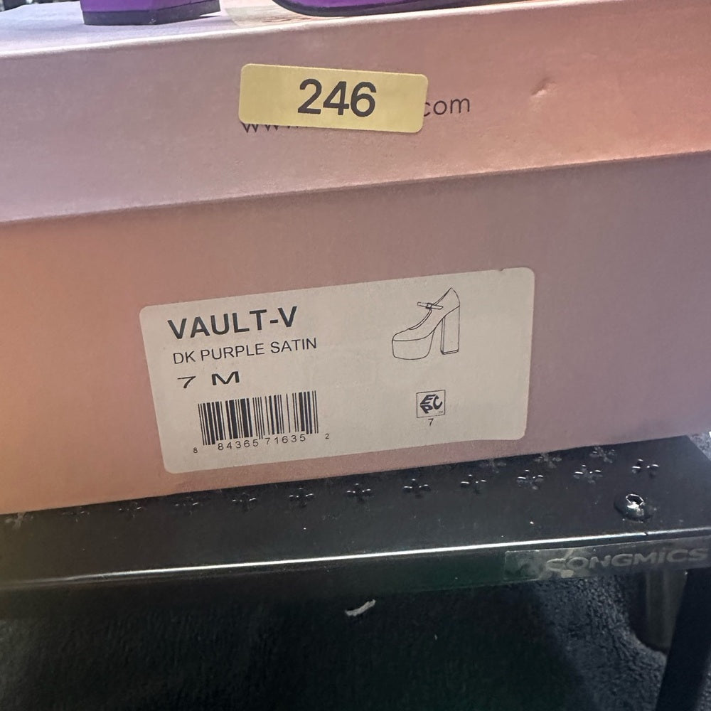 246. NEW SIZE 7 Purple Platform Shoes with Chunky Sole and Ankle Strap