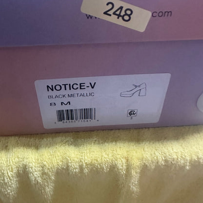 247.248. NEW SIZE 8 Glossy Black Chunky Heel Mary Jane