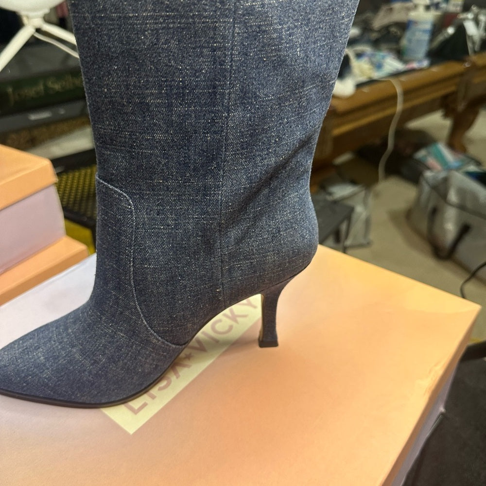 253.254.255.256. NEW SIZE 7-8.5 Chic Blue Heeled Boots