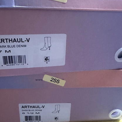 253.254.255.256. NEW SIZE 7-8.5 Chic Blue Heeled Boots