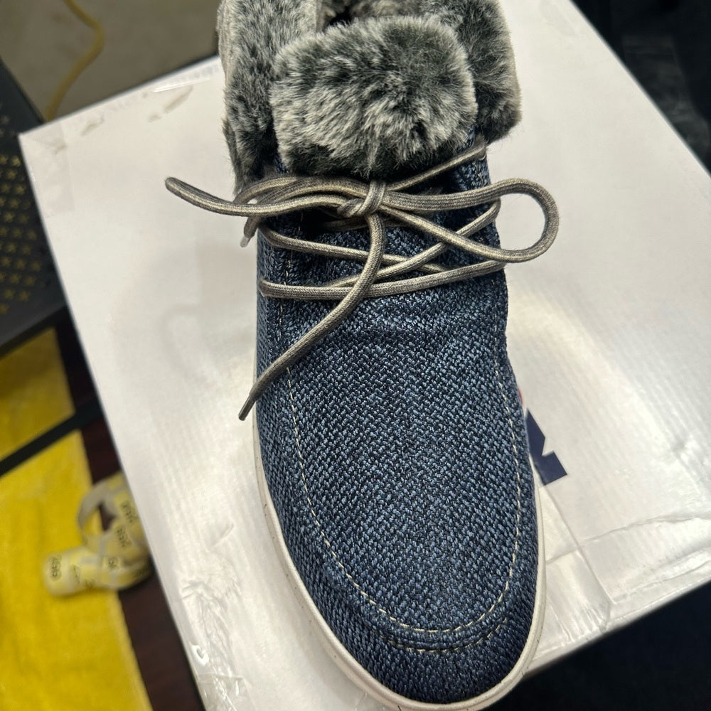 260. NEW SIZE 10.5/11 Romika blue and Gray Ankle Boots