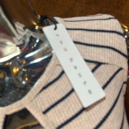 NWT SIZE S Red Haute Black and White Cap Sleeve Cut-Out top