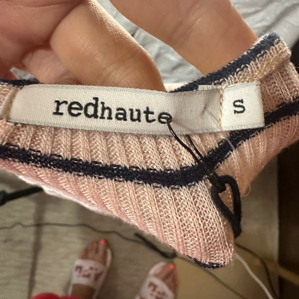 NWT SIZE S Red Haute Black and White Cap Sleeve Cut-Out top