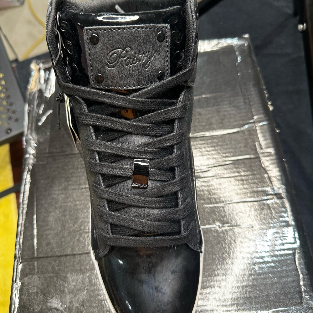 Pastry Black and White Athletic High-Tops