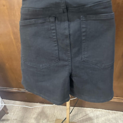 NWT SIZE 14/32 Tractr Black High-Waisted Jean Shorts Relaxed Fit