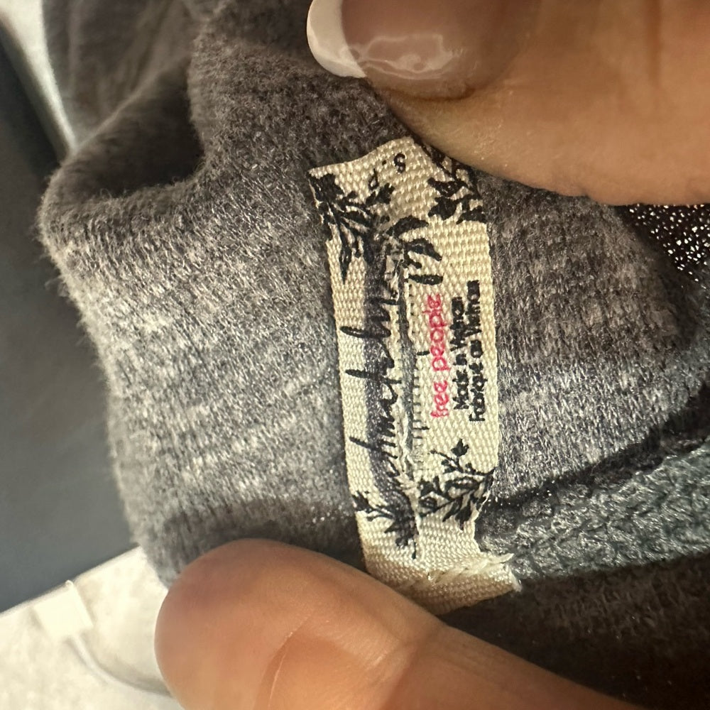 NWOT SIZE S/P Free People Gray Long Sleeve Buttoned Bodysuit