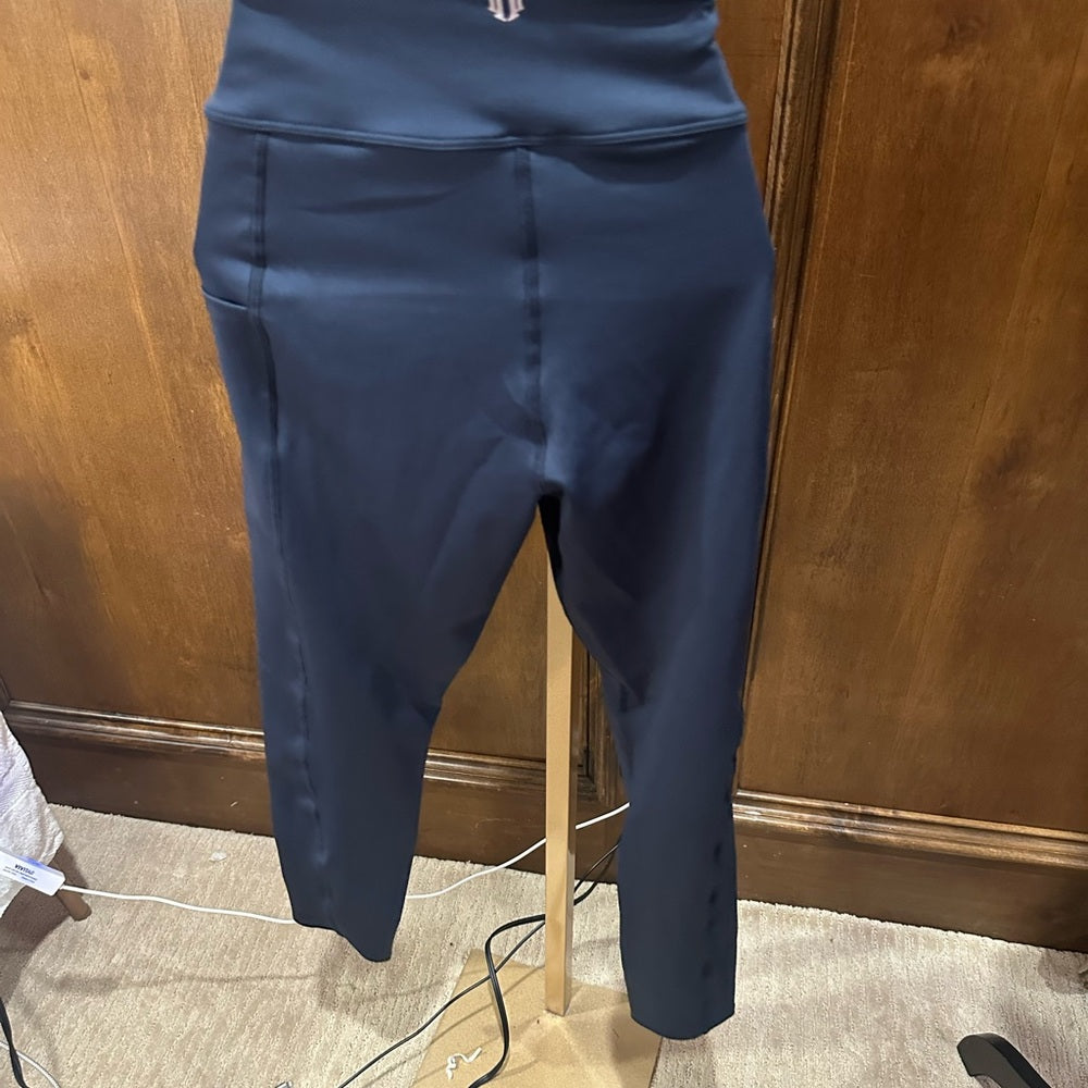 NWT SIZE L EleVen by Venus Williams Navy Leggings