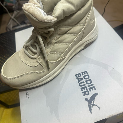 286. NEW SIZE 7 Eddie Bauer Cream Ankle Boots with Durable Sole
