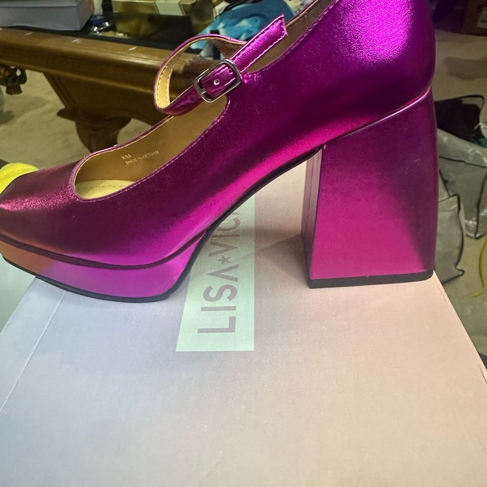 288.289.290. NEW SIZE 6/7/8 Chic Pink Heels for a Bold Statement