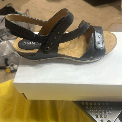 295. SIZE 10/40 Josef Seibel Black Sandals with Cork Footbed