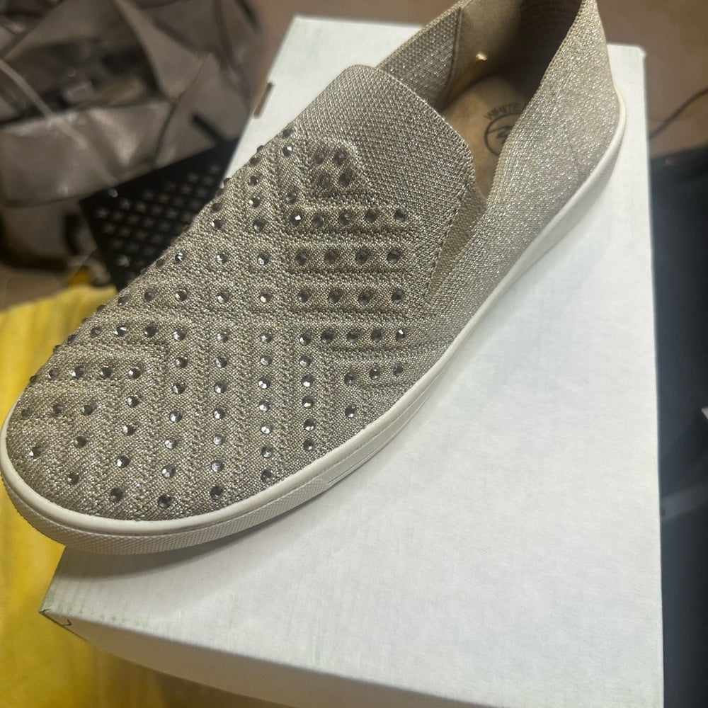 298. NEW SIZE 9 White Mountain Tan Sneakers with Sparkly Embellishments