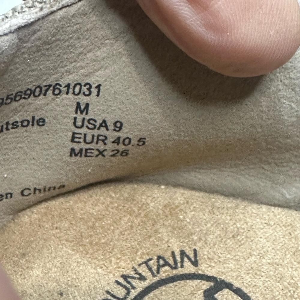 298. NEW SIZE 9 White Mountain Tan Sneakers with Sparkly Embellishments