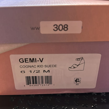 35.308. NEW SIZE 6.5 Tan Wedge Sandals with Wide Strap and Cushioned Footbed