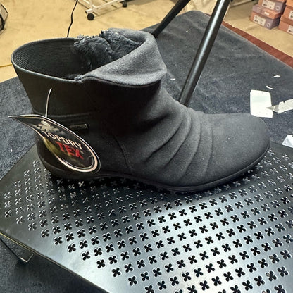 323. NEW SIZE 6/6.5/36 Romika Black Ankle Boots Elegant and Versatile