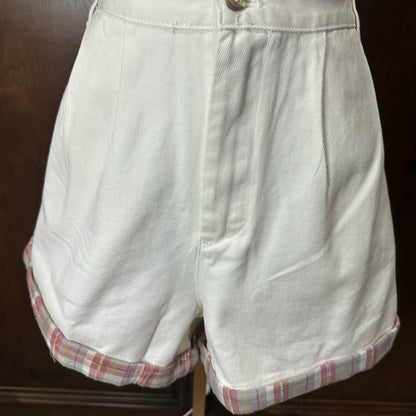 NWT SIZE L Easel Pink and White Bermuda Shorts with Plaid Accents